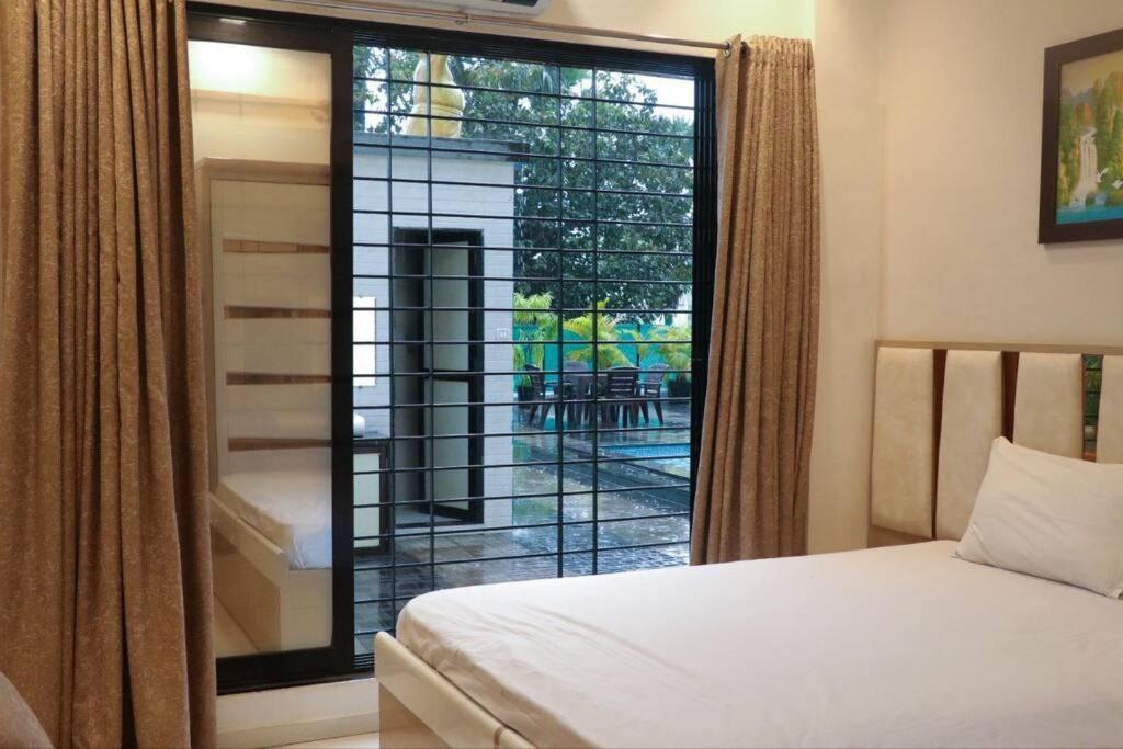 Stayhaven Aqua With Pvt Theatre & Pool مومباي المظهر الخارجي الصورة