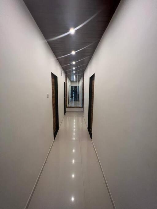 Stayhaven Aqua With Pvt Theatre & Pool مومباي المظهر الخارجي الصورة