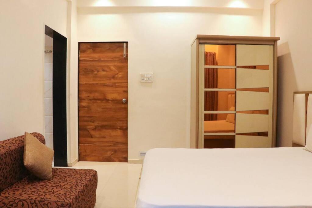 Stayhaven Aqua With Pvt Theatre & Pool مومباي المظهر الخارجي الصورة